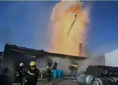 厦门发生闪爆事件,厦门闪爆事故的视频