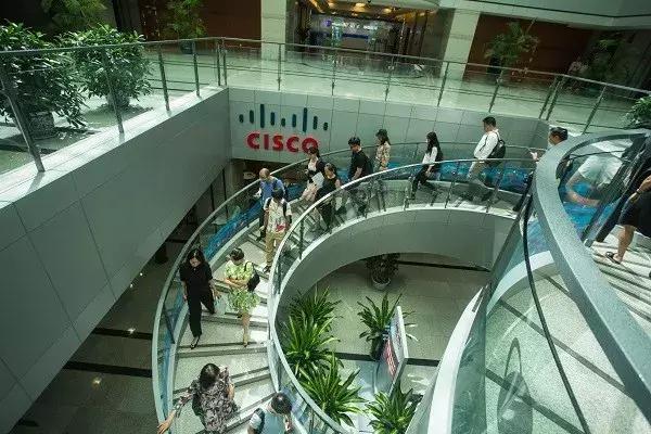 打造了武汉软件新城的亿达中国，是家怎样的公司