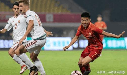 国足新星三分钟破门加梅开二度,国足最锋无力的射手