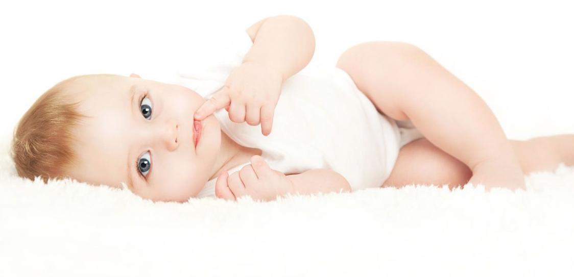 胎儿的脉络丛囊肿是脑瘤么,胎儿脑部脉络丛囊肿有1.2厘米