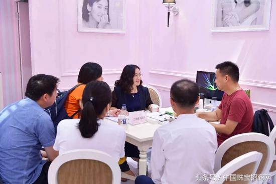 爱与被爱方恒久｜LOVELOVE爱与被爱钻戒闪耀深圳国际珠宝展