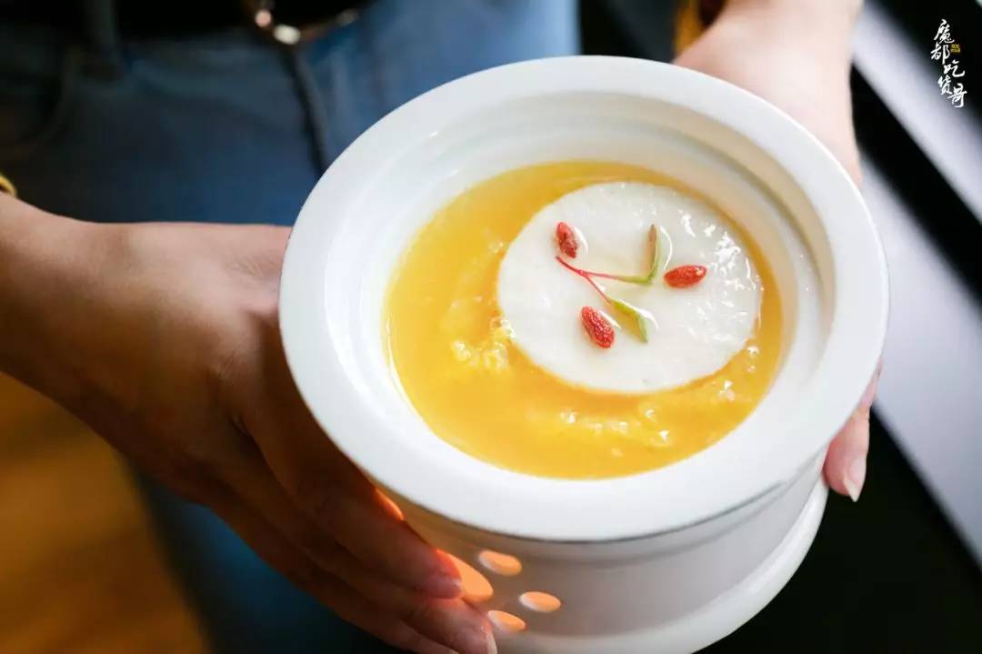 火爆魔都的川菜馆,魔都排队王川菜江汉路