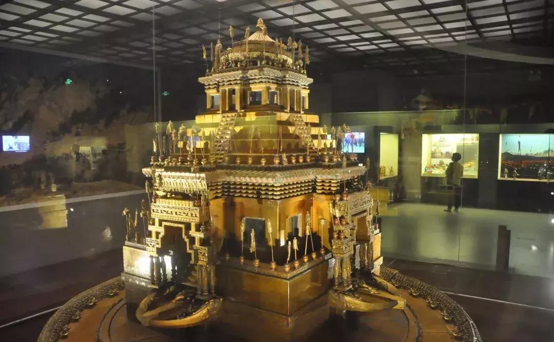 西宁——内地人心中荒凉的边疆，边疆人心中繁华的内地