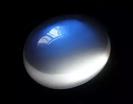 少年科学粉每日一题｜色彩斑斓、有棱有角！矿物晶体是怎么做到的？