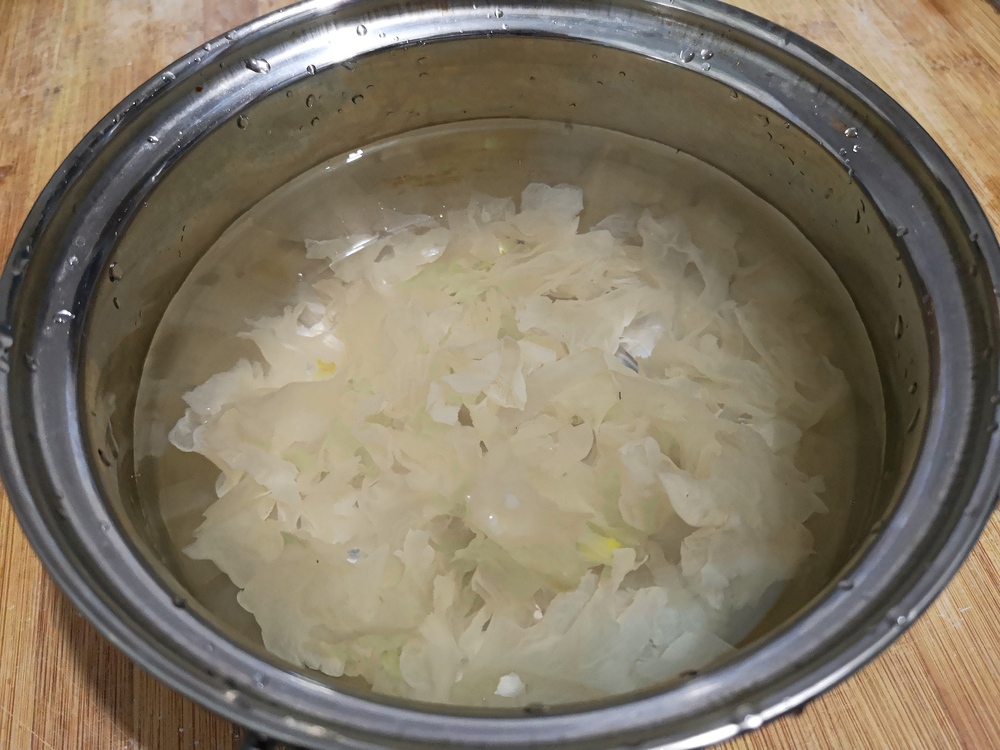 秋天天气干燥试试这款润肤养颜汤,入秋后一定要多喝这碗汤