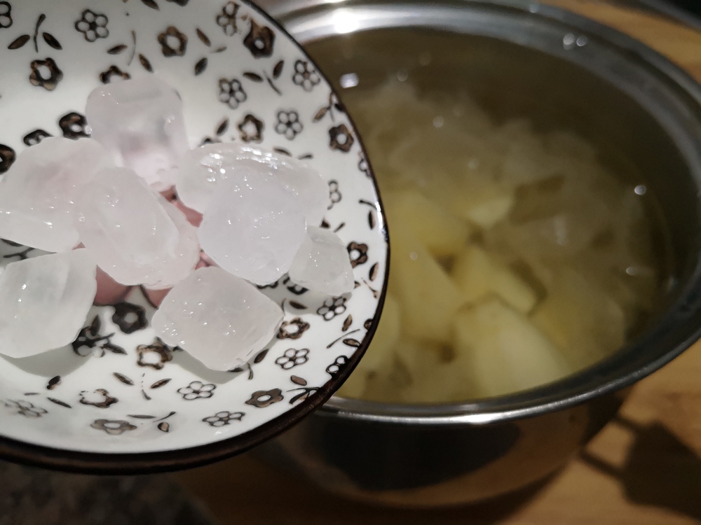 秋天天气干燥试试这款润肤养颜汤,入秋后一定要多喝这碗汤