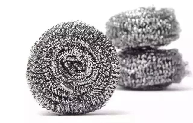 卫生间被头发堵住了怎么疏通,卫生间地漏被头发堵住了怎么办