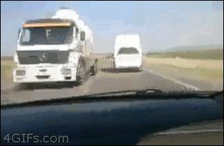 爆笑!收到2米多高代购清单的男子代购回来啦!「蜀黍周趣闻‖NO.43」