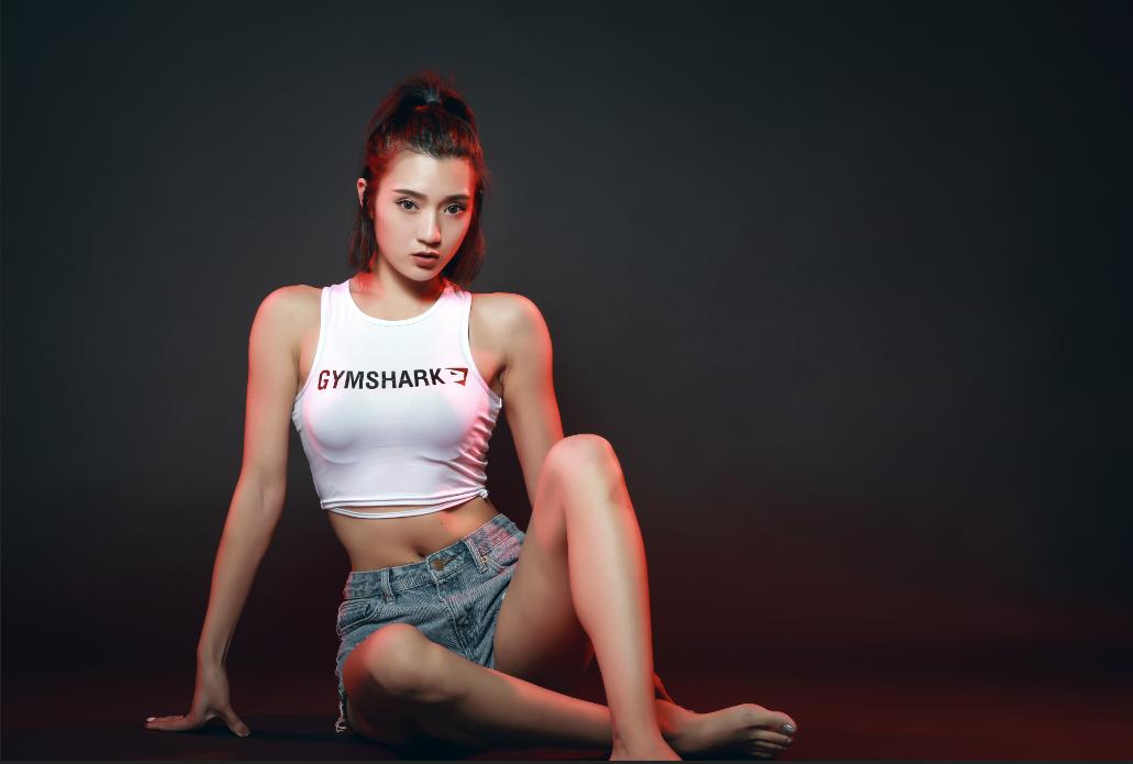 6天练成马甲线最简单5个动作,如何快速练出人鱼线和马甲线女生