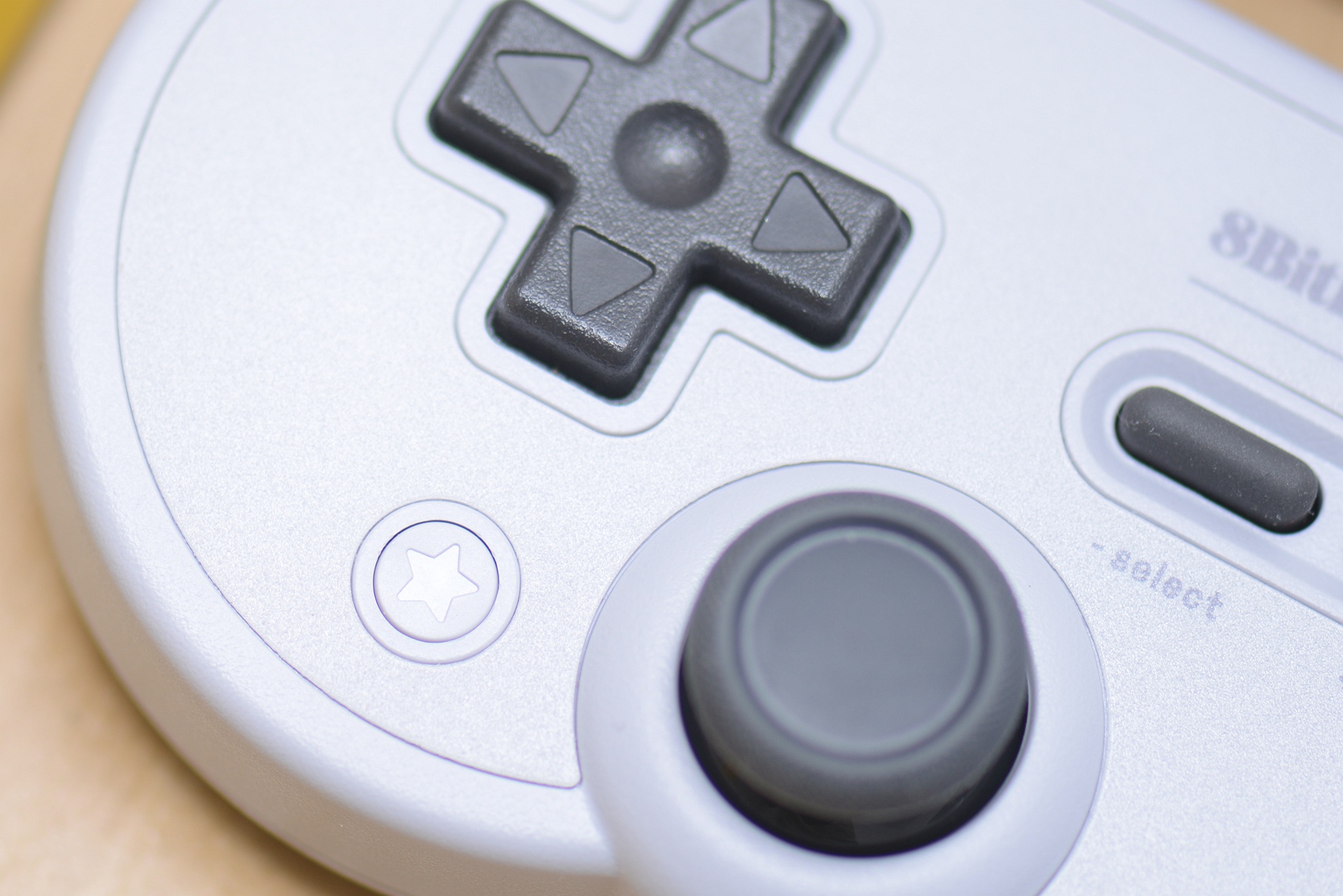 八位堂龙年限量蓝牙手柄开箱体验,八位堂猎户座pc版手柄开箱