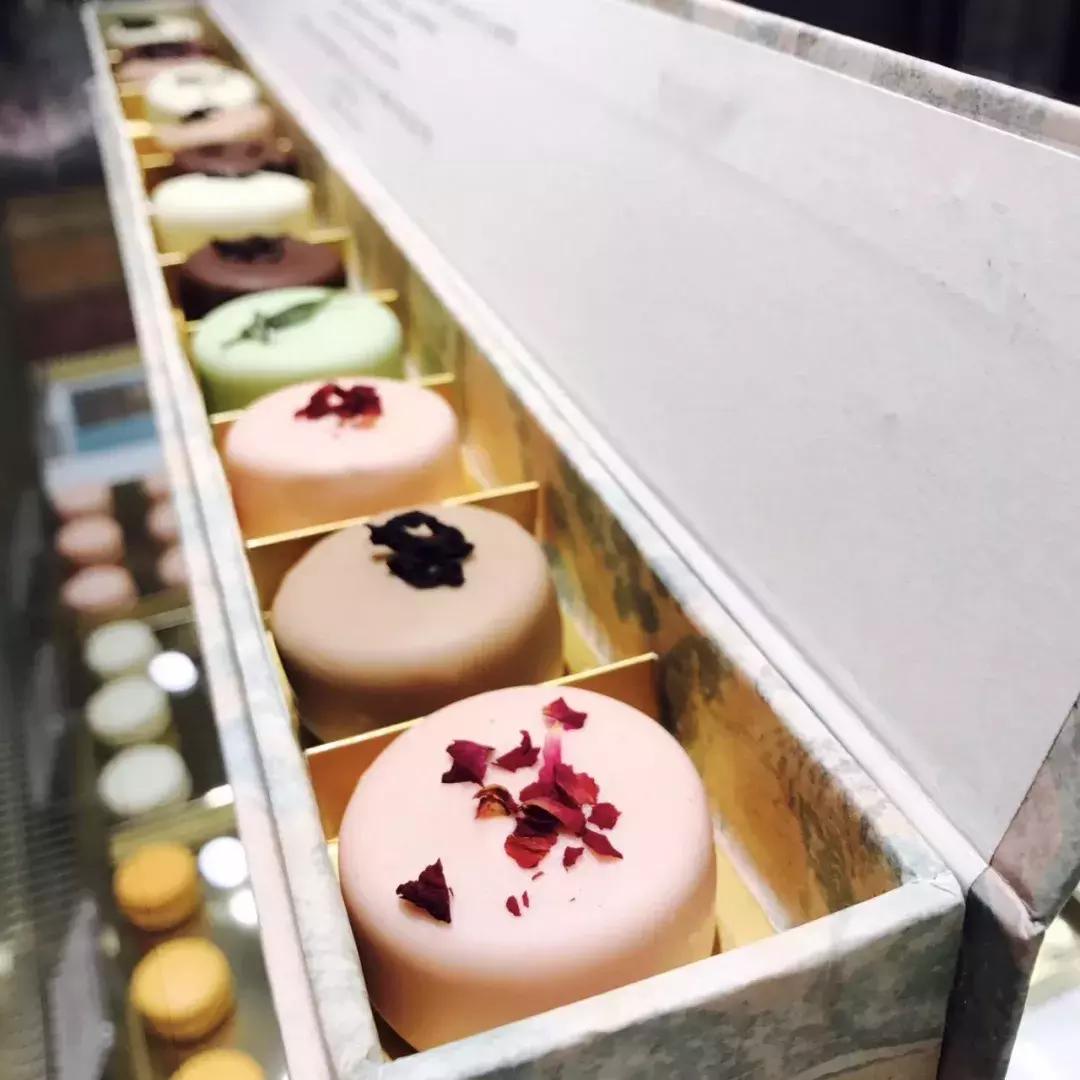 迪士尼中秋月饼礼盒推荐,中秋酒店月饼大赏