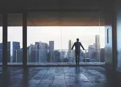 发明“抢红包”外挂狂赚千万元！然而，研发者最近悲剧了……丨今晚九点半