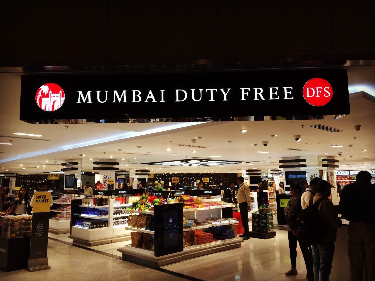 国内旅行免税店怎么买便宜,出国旅游免税店必买清单