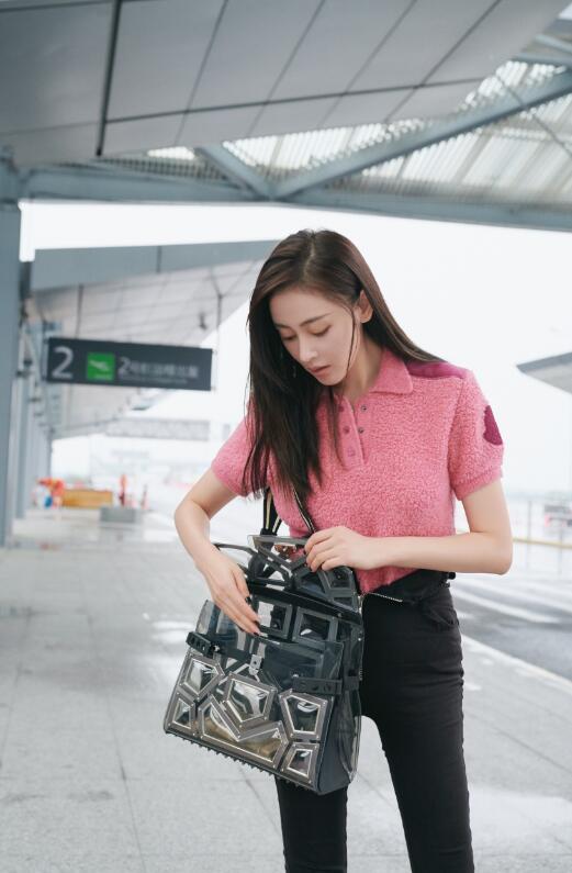 张天爱胯太大,张天爱胯宽协调吗