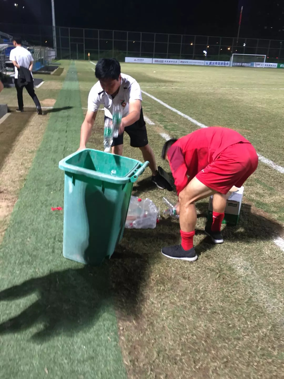 点赞日本,为中国足球运动点赞