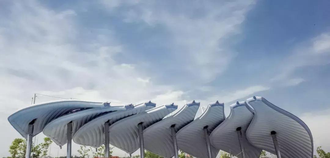 他设计了一堆“垃圾”,却让全世界拍手叫好