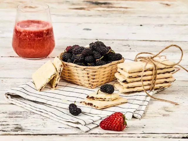 一根夹心饼干热量,夹心饼干一根一根的