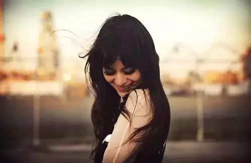 两性中如何看出女人爱你,两性心理学怎么知道对方爱你