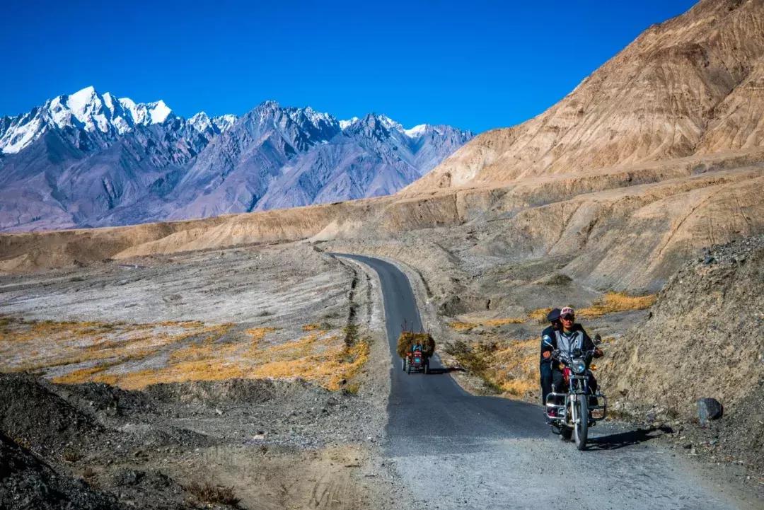 跟着大咖体验南疆最经典路线，玄奘东归路、沙漠胡杨、民俗风情！