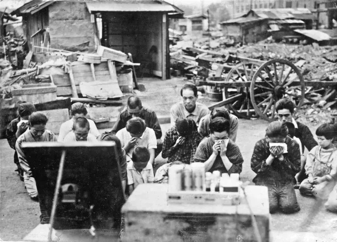 战争狂热之谜,战争和恋爱