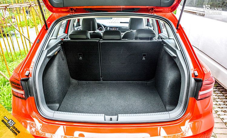 朗逸plus两厢版试驾,大众朗逸两厢试驾官方视频