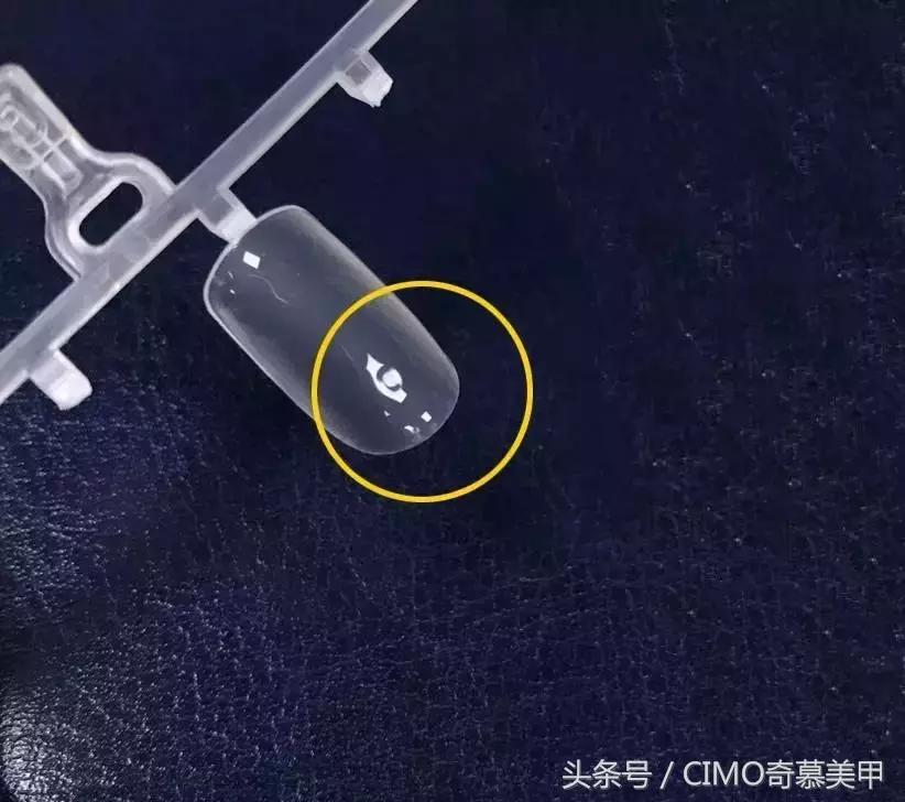 美甲甲油胶怎么快速干的小窍门,冬天为啥甲油胶会缩胶