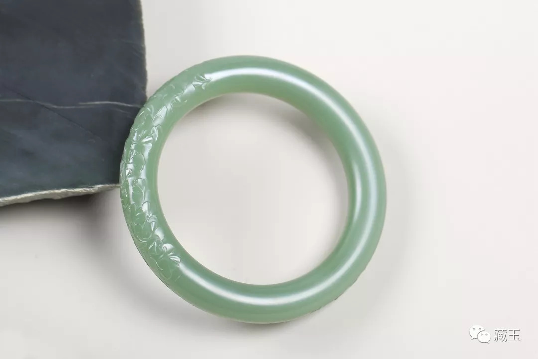 挑选和田玉玉镯五大技巧,挑选和田玉要注意什么