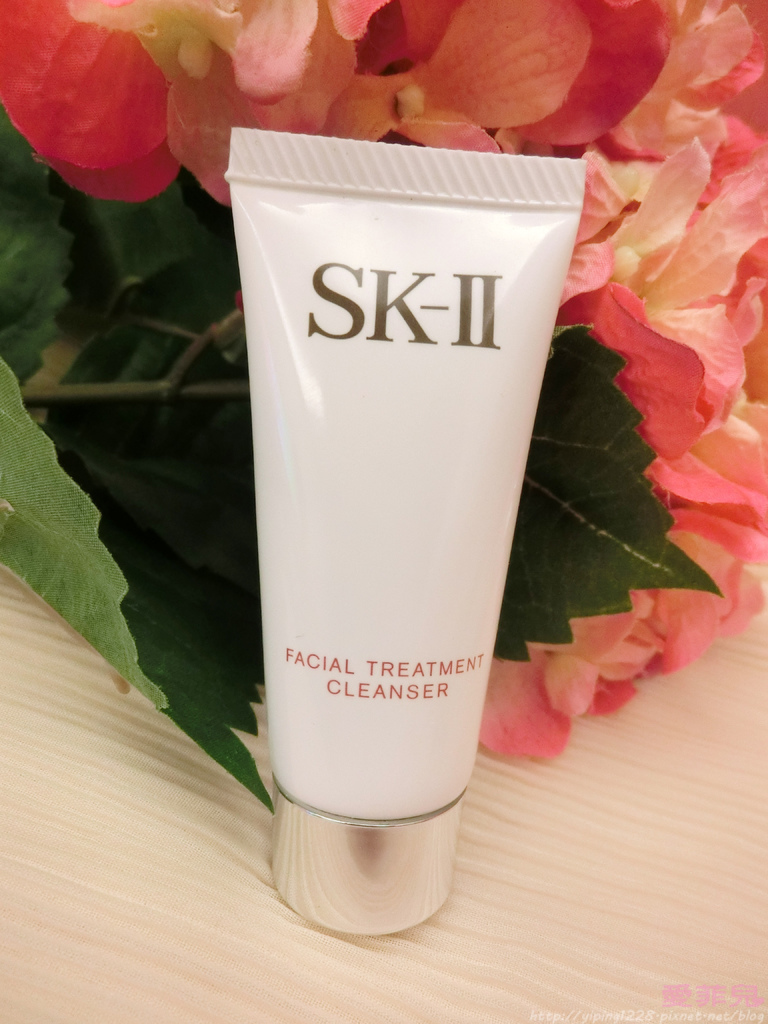 不踩雷的日常妆品推荐,好用的化妆品测评