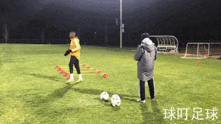 踢球必须练好核心力量,踢球锻炼爆发力