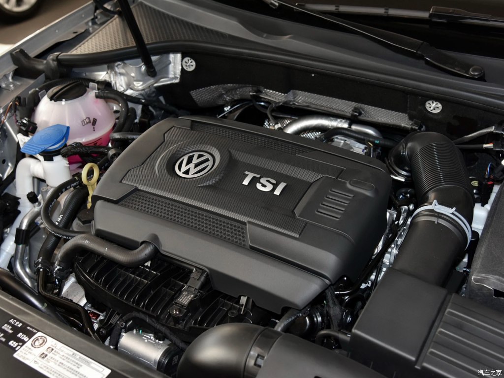 帕萨特330尊荣版最新款,帕萨特330尊荣版外观尺寸