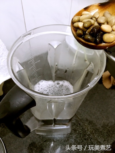 豆腐鳕鱼羊肉,鲜豆腐煮鱼