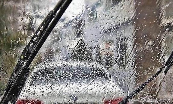 实体店雨刮器60元被坑吗,雨刮器多少钱一对团购