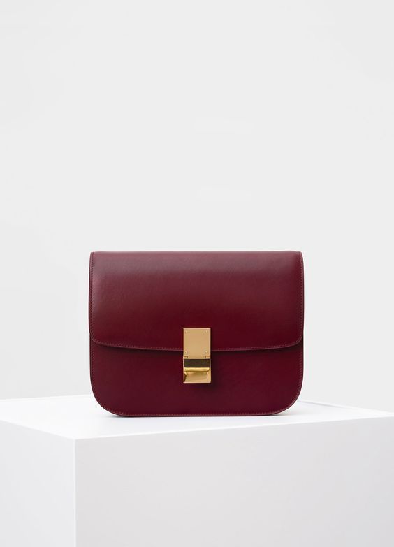 如果你是CELINE的老板会因为换了设计师就不卖自家爆款了吗？