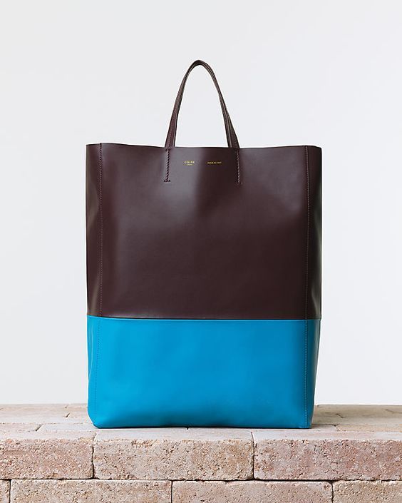 如果你是CELINE的老板会因为换了设计师就不卖自家爆款了吗？