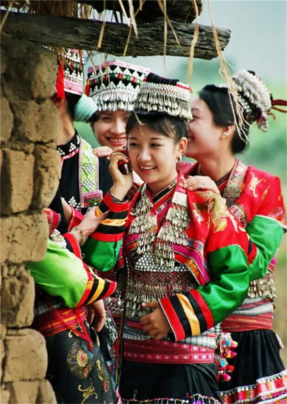 云南傣族服饰的认识和了解,傣装衣服款式图