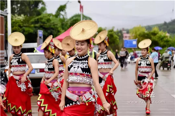 傣装衣服款式类型大全,傣装写真一键换装