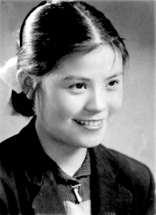 张圆年轻时照片,老演员张圆作品
