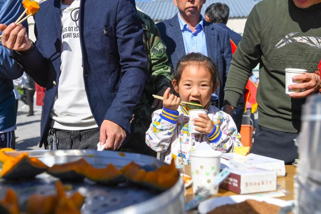 现场太火爆！看东胜区折家梁村如何庆丰收！