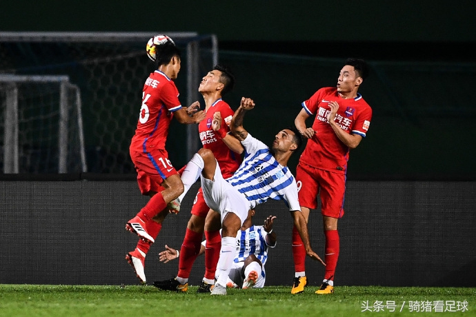 喜剧！黄征宇乌龙球，肖智头球，重庆斯威1：1广州富力