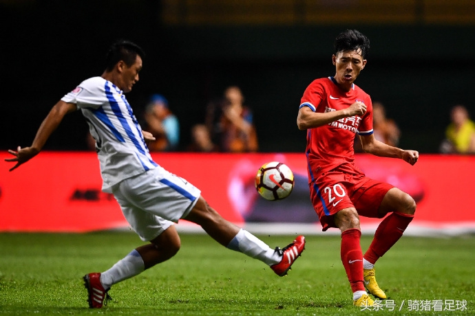 喜剧！黄征宇乌龙球，肖智头球，重庆斯威1：1广州富力