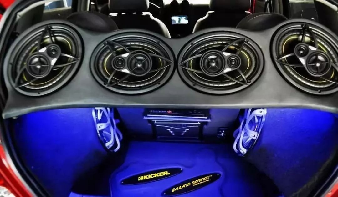 电瓶能用几年换一次,电瓶在一年内有问题该换什么电瓶