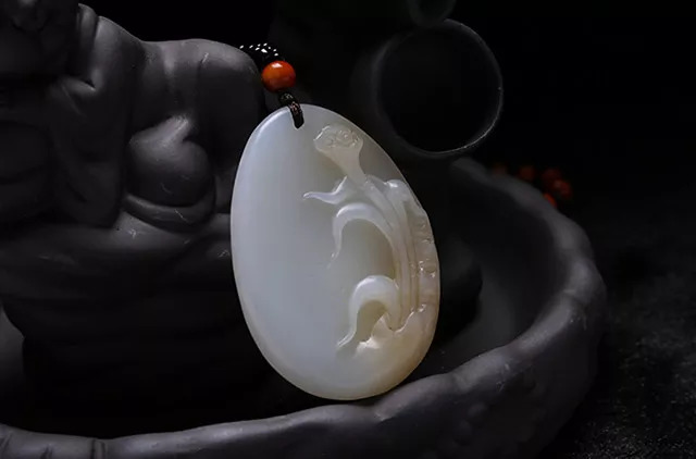 长期戴玉的人好不好,女性长期戴玉