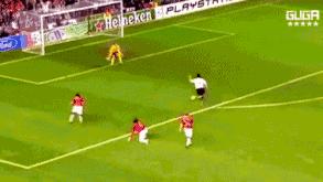 卡卡巅峰2007,2007年卡卡c罗梅西一起上台领奖