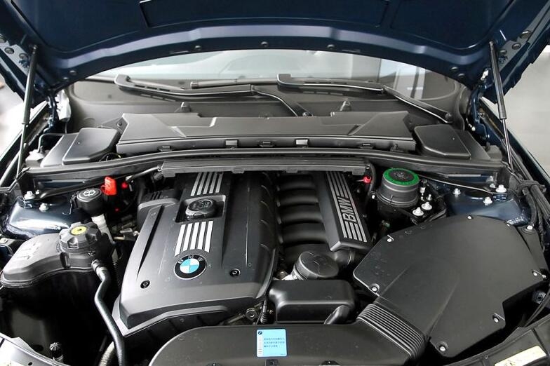 13万左右买什么车黑色,13万买什么越野车比较好