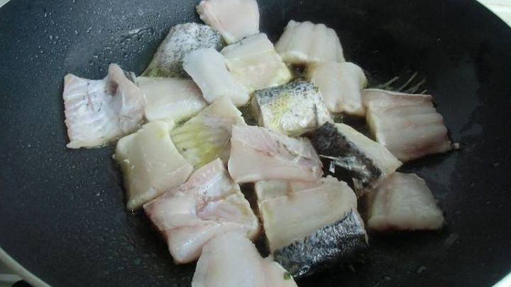 怎么炖鱼能把鱼骨炖烂了,有哪些方法炖鱼