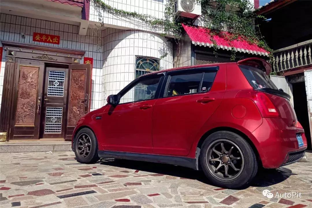 铃木雨燕小钢炮汽车,铃木雨燕运动高性能版