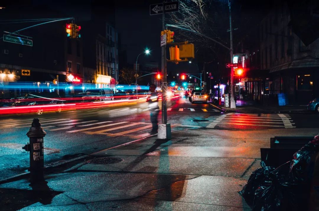 深圳女孩过马路结果横死街头,深圳女生横死街头