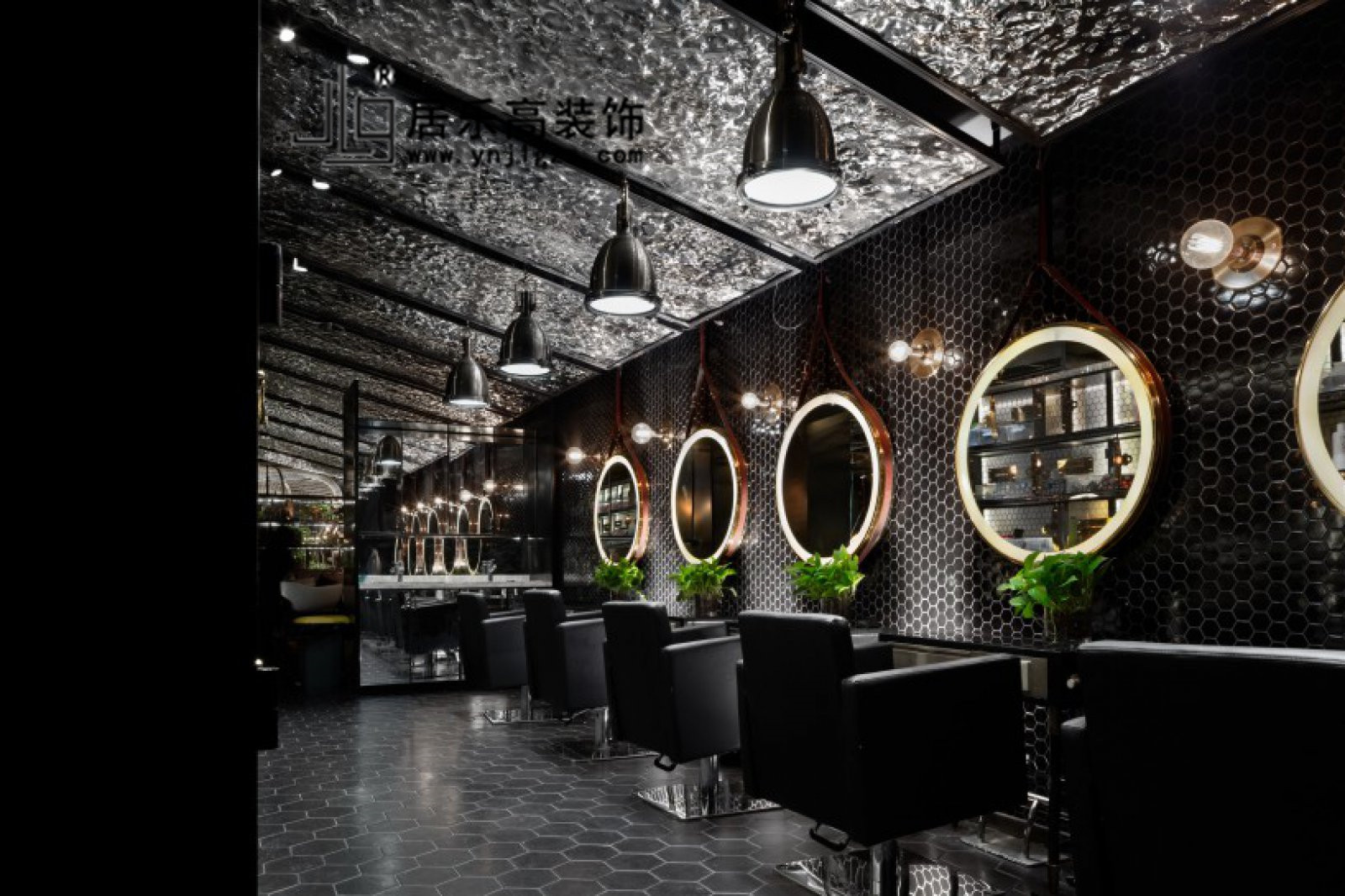 国外高级感美发店装修风格,美发装修风格不吊顶