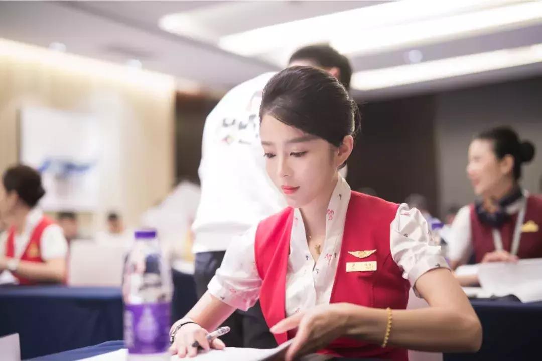 深航空姐选美大赛项瑾,深航空姐美女选美大赛视频