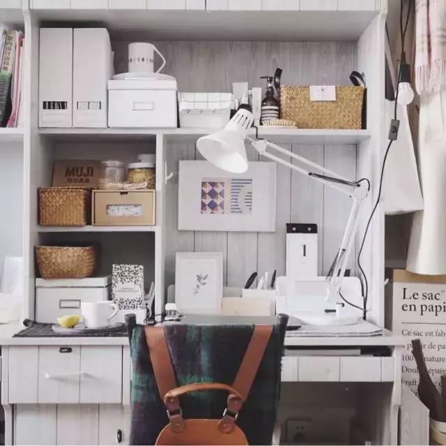 学子进阶攻略|如何在超小空间的宿舍玩转极简风
